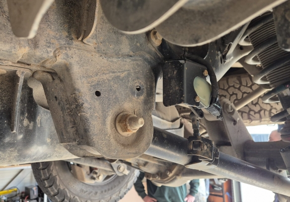 Piastra paramotore alluminio sensore sospensione posteriore Ford Ranger Raptor