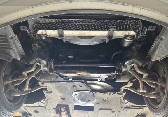 Piastra paramotore di acciaio BMW Seria 5 E60/E61 paraurti anteriore di serie