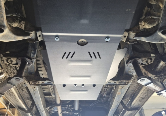 Protezione di acciaio per il cambio Toyota Hilux Revo