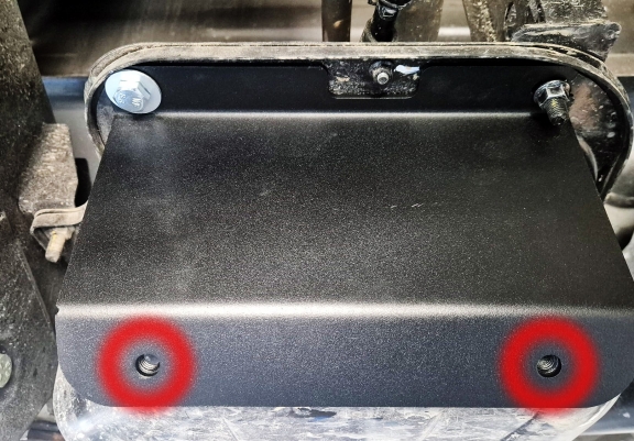 Protezione di acciaio per il serbatoio KGM Musso